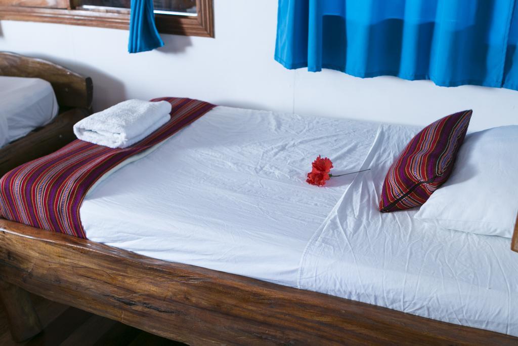 Hotel La Isla Inn Puerto Viejo de Talamanca Buitenkant foto